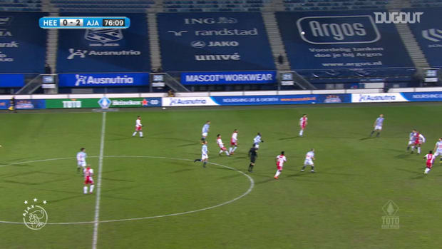 Haller’s headed assist for David Neres vs Heerenveen​